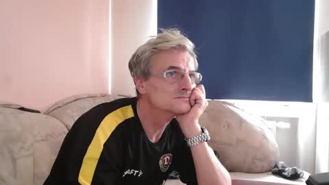 Adam Carla online show from April 2026 11:33:01 AM