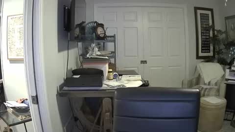 Snapshot of dirkpitt223 chatting on March 2026 04:17:01 AM DirtkPitt Fun guy working online show from March 2026 04:17:01 AM