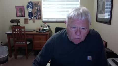 Snapshot of dirtrider195080438 chatting on April 2026 06:12:01 PM dirtrider195080438 online show from April 2026 06:12:01 PM
