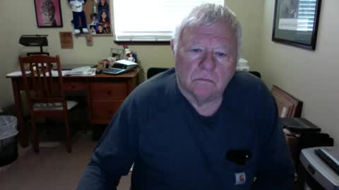 Snapshot of dirtrider195080438 chatting on May 2026 05:30:02 PM dirtrider195080438 online show from May 2026 05:30:02 PM