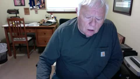 Snapshot of dirtrider195080438 chatting on May 2026 11:20:01 PM dirtrider195080438 online show from May 2026 11:20:01 PM