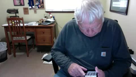 Snapshot of dirtrider195080438 chatting on May 2026 02:22:02 PM dirtrider195080438 online show from May 2026 02:22:02 PM