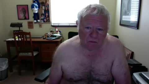 Snapshot of dirtrider195080438 chatting on May 2026 02:58:01 PM dirtrider195080438 online show from May 2026 02:58:01 PM
