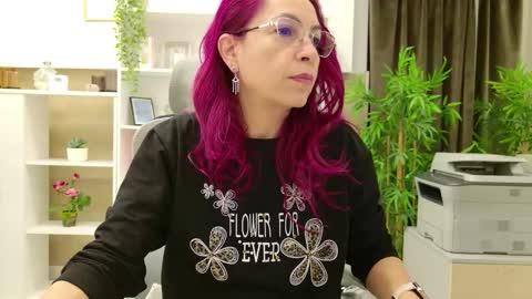 dirty_mature online show from December 2025 07:03:02 AM