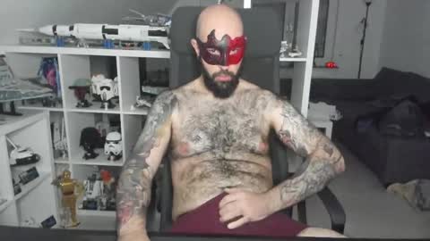 Robert online show from October 2025 05:58:02 PM