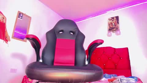 Naomy  online show from January 2025 09:19:02 AM