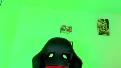 Naomy  online show from September 2025 04:49:01 AM