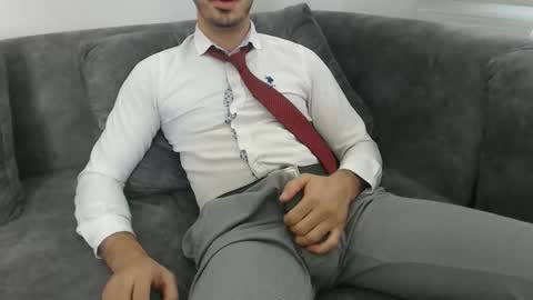 dirtyybooyy77 online show from October 2025 08:33:01 AM