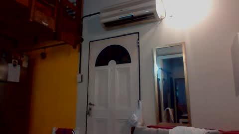 Snapshot of discretopasivo chatting on May 2026 01:46:01 AM discretopasivo online show from May 2026 01:46:01 AM