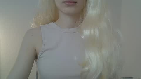 DitaMilton online show from February 2026 09:26:01 AM