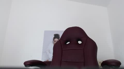 Diva online show from February 2025 02:05:02 AM