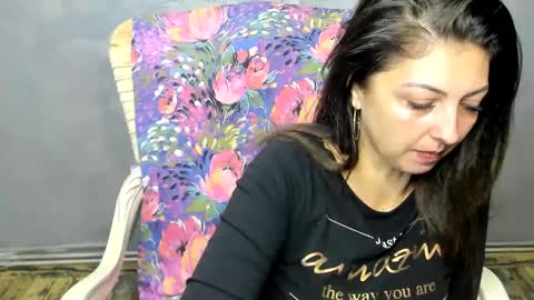 Sandra online show from December 2024 05:53:02 AM