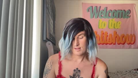 divinathedivine online show from October 2025 08:39:02 PM