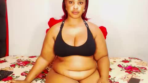 divinebooty93 online show from November 2025 05:29:02 AM