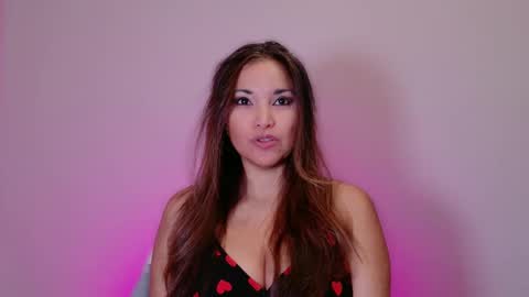 DivineLynn online show from December 2024 04:29:02 PM