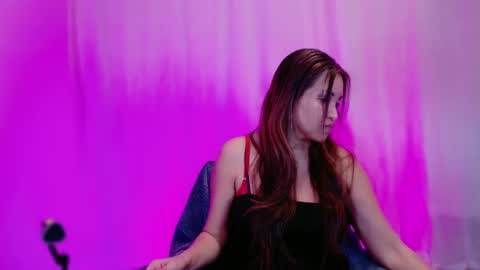 DivineLynn online show from January 2025 08:22:02 PM