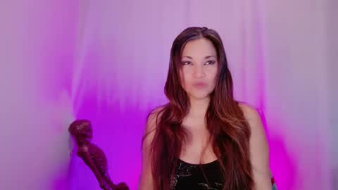 DivineLynn online show from February 2025 05:48:01 PM