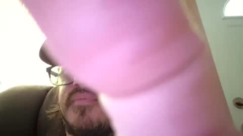 Snapshot of divorcedstoner420 chatting on July 2026 09:31:02 PM divorcedstoner420 online show from July 2026 09:31:02 PM