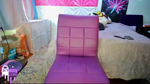 Snapshot of divynejade chatting on December 2024 05:23:02 PM Jade Divyne online show from December 2024 05:23:02 PM