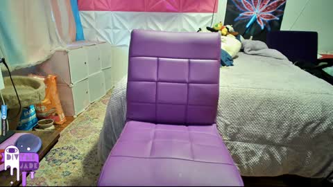 Snapshot of divynejade chatting on December 2024 08:28:01 PM Jade Divyne online show from December 2024 08:28:01 PM