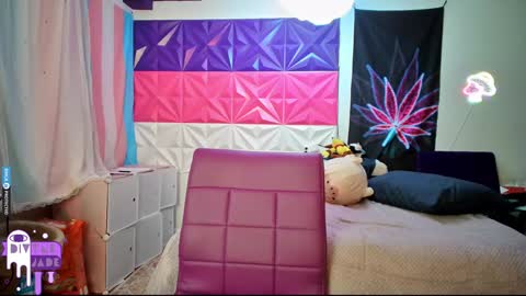 Snapshot of divynejade chatting on December 2024 05:15:01 AM Jade Divyne online show from December 2024 05:15:01 AM