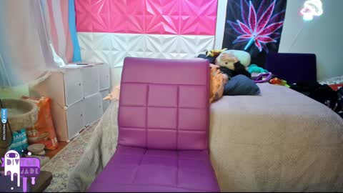 Snapshot of divynejade chatting on December 2024 02:28:02 PM Jade Divyne online show from December 2024 02:28:02 PM