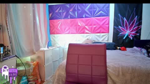 Snapshot of divynejade chatting on December 2024 06:20:02 PM Jade Divyne online show from December 2024 06:20:02 PM