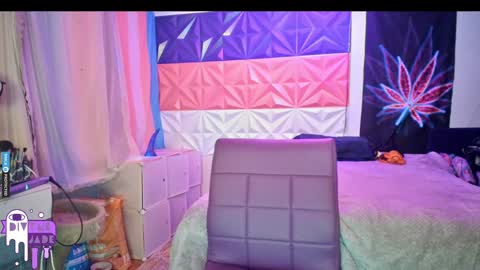 Snapshot of divynejade chatting on December 2024 09:54:01 PM Jade Divyne online show from December 2024 09:54:01 PM