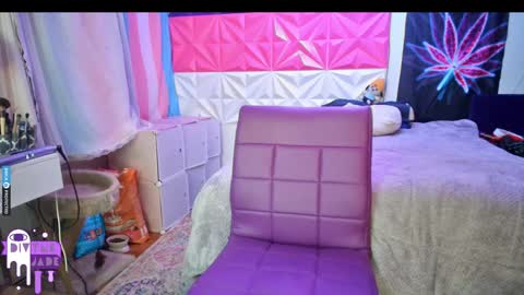 Snapshot of divynejade chatting on December 2024 03:44:01 AM Jade Divyne online show from December 2024 03:44:01 AM