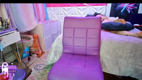 Snapshot of divynejade chatting on December 2024 10:10:02 AM Jade Divyne online show from December 2024 10:10:02 AM