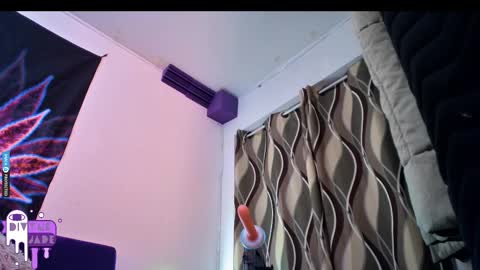 Snapshot of divynejade chatting on February 2025 12:54:01 PM Jade Divyne online show from February 2025 12:54:01 PM