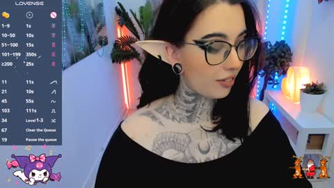 dixipixi_ online show from December 2024 05:42:02 AM