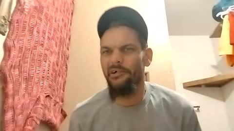 Snapshot of dixonbird41 chatting on March 2025 02:04:02 PM dixonbird41 online show from March 2025 02:04:02 PM