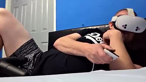 djcloudy22223 online show from November 2025 08:52:02 AM