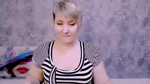 djullia online show from February 2025 12:14:02 PM