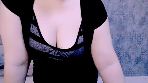 djullia online show from March 2025 06:06:02 AM