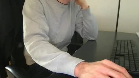 Snapshot of doctor_luv_69 chatting on April 2026 06:28:01 AM doctor_luv_69 online show from April 2026 06:28:01 AM