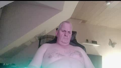 doggy2629 online show from January 2026 04:55:01 PM