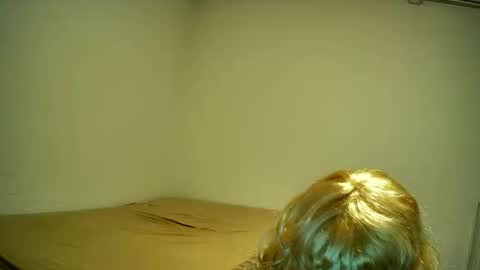 Carolina online show from October 2025 06:08:02 PM