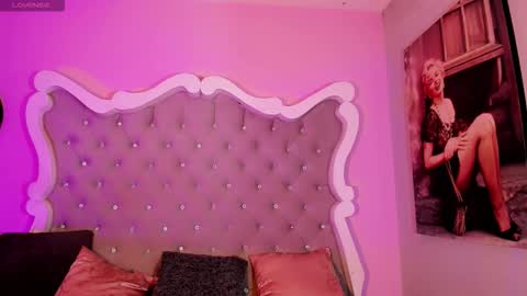 Snapshot of dolarcity760752 chatting on November 2025 05:51:01 AM dolarcity760752 online show from November 2025 05:51:01 AM