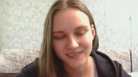 Snapshot of dolcezza_ chatting on June 2026 02:33:01 PM dolcezza_ online show from June 2026 02:33:01 PM