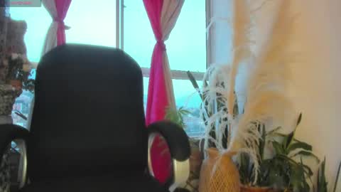 Snapshot of doll_celeste19 chatting on May 2026 11:13:02 PM C E L E S T E online show from May 2026 11:13:02 PM