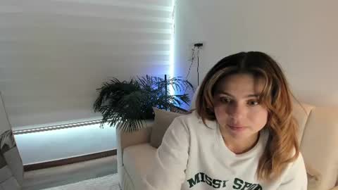 Snapshot of doll_oriana chatting on July 2026 07:23:02 PM doll_oriana online show from July 2026 07:23:02 PM
