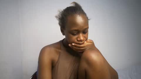 dollberry online show from February 2025 03:36:01 AM