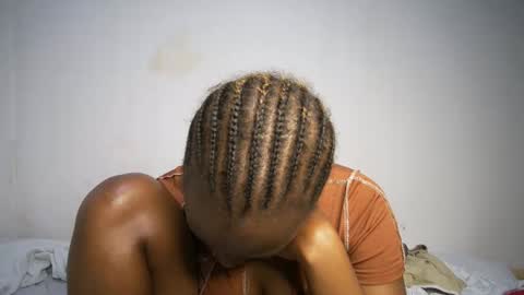 dollberry online show from February 2025 07:28:02 PM