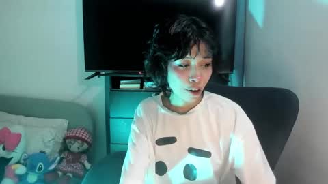 Snapshot of dolliette chatting on September 2025 03:50:02 AM mina online show from September 2025 03:50:02 AM