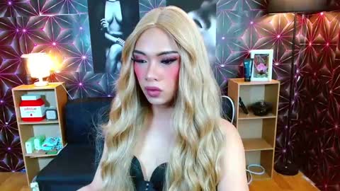 dolly_sweet_sabrina online show from February 2025 07:28:02 PM