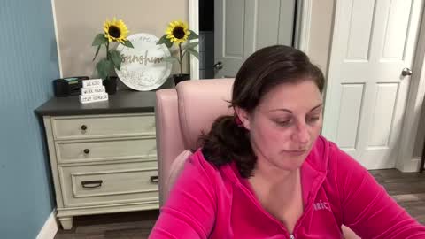 Dolly online show from February 2025 01:47:02 AM