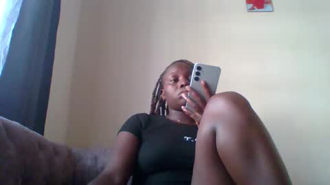 dollyvee online show from April 2026 06:46:01 AM