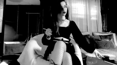 Dolores Sage online show from April 2026 12:10:01 PM